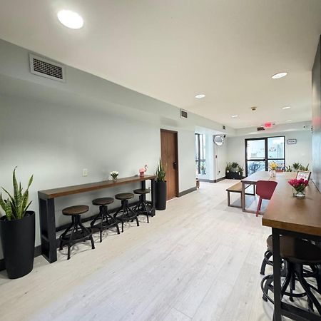 Valued Stay Aloha Madison Eksteriør bilde