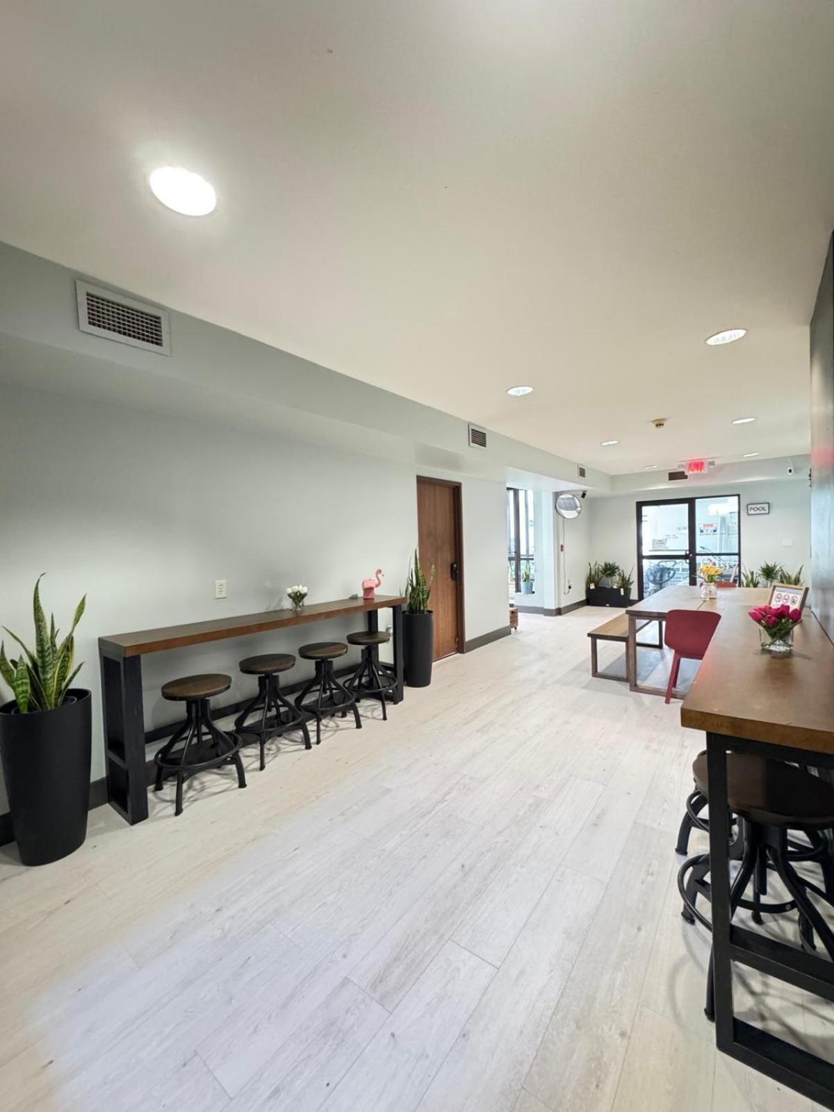 Valued Stay Aloha Madison Eksteriør bilde