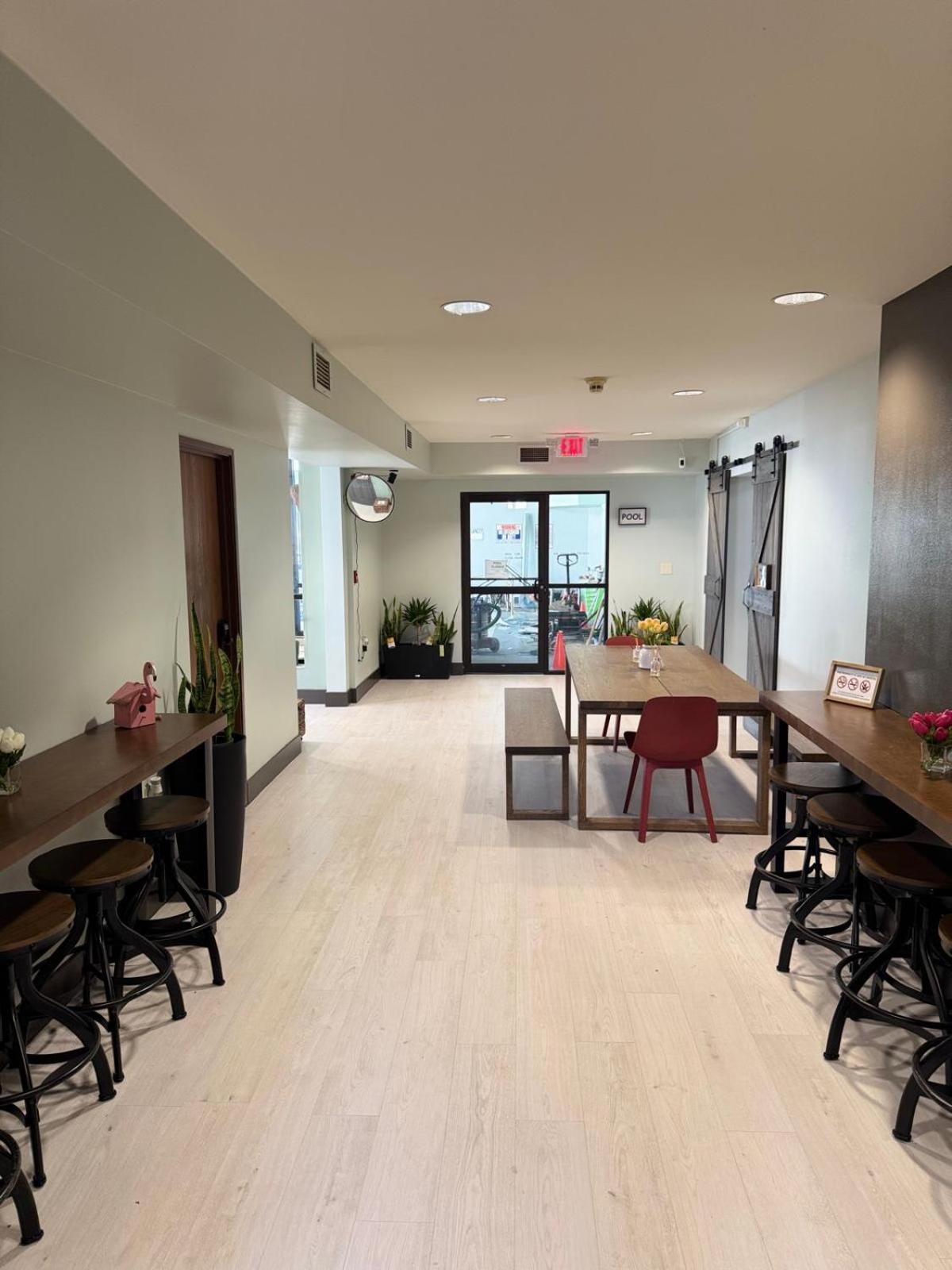 Valued Stay Aloha Madison Eksteriør bilde